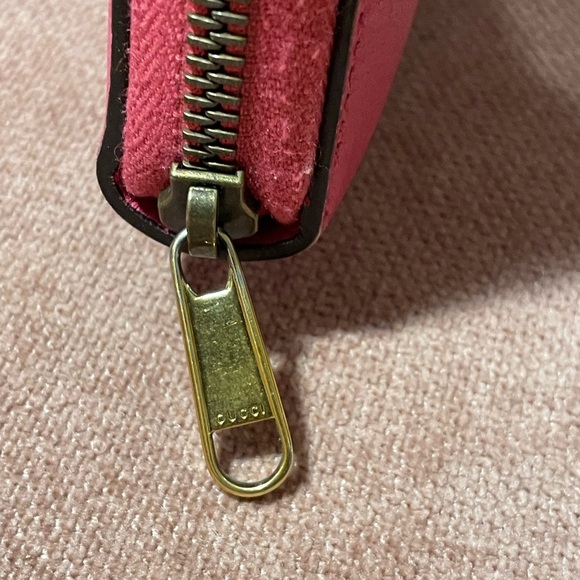 Gucci Pink and Green Striped Long Zip Wallet VGUC - Picture 3 of 8